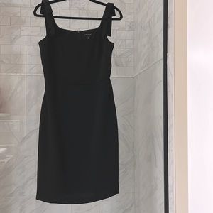THE (perfect) little black dress